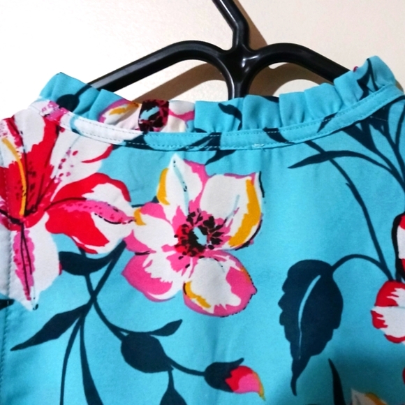 Chenault Sleeveless Top - Picture 2 of 7